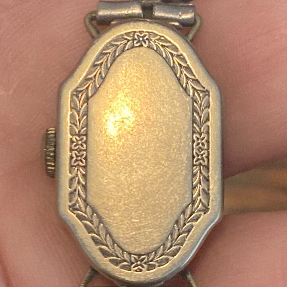 **READ ALL INFO. ** Rare 100 Year Old "Bulova" 14K gold filled watch ! - Picture 4 of 9